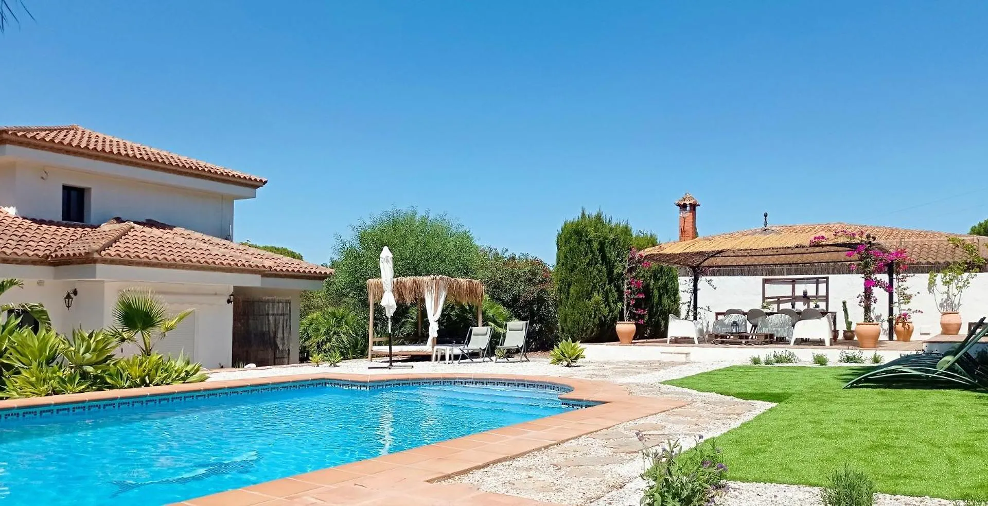 B&B Villa Pinos Malaga Alhaurin de la Torre Bed & Breakfast